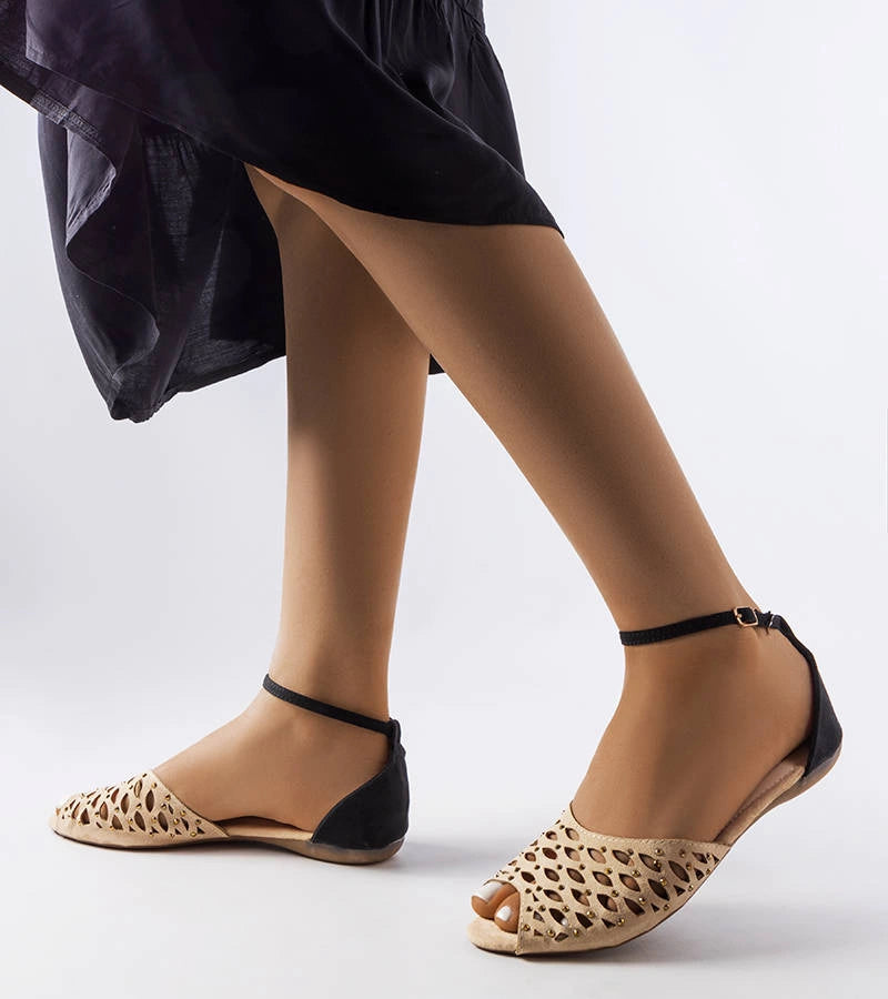 1-Béžové ažurové sandály se zirkony značky Avice-1