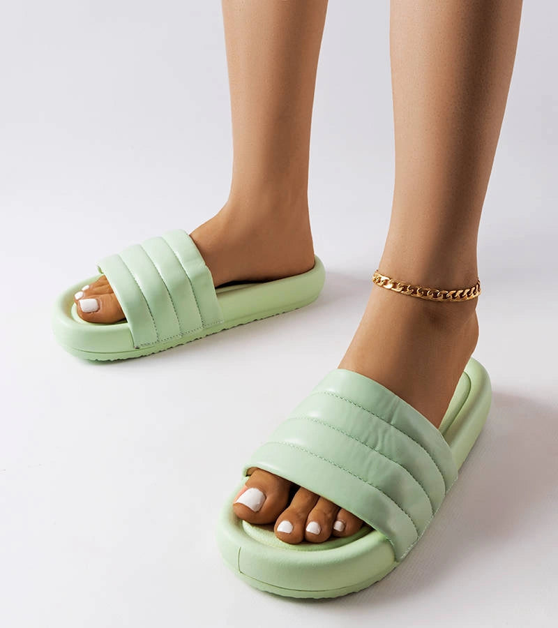 2-Zelené žabky zdobené prošíváním Dorene-2