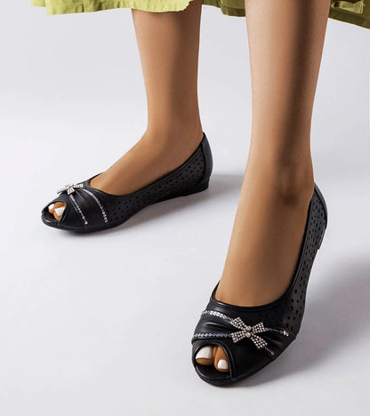 2-Ažurové černé baleríny s mašlí Simpsville-2