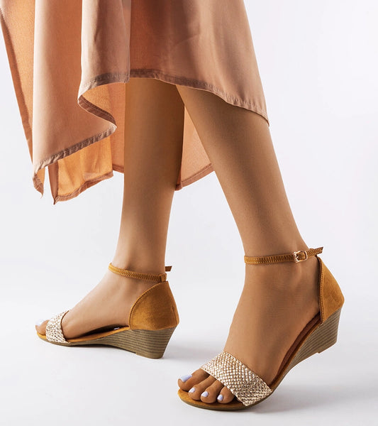 2-Zlaté sandály Veltri na platformě a podpatku-2