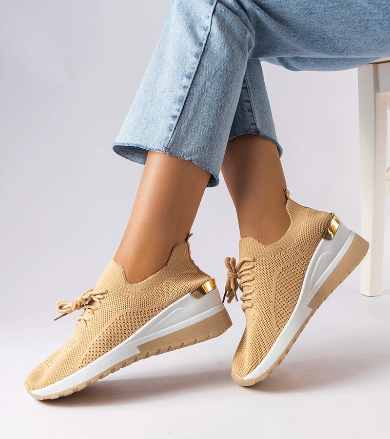 1-Béžové tenisky Alberica na podpatcích-1