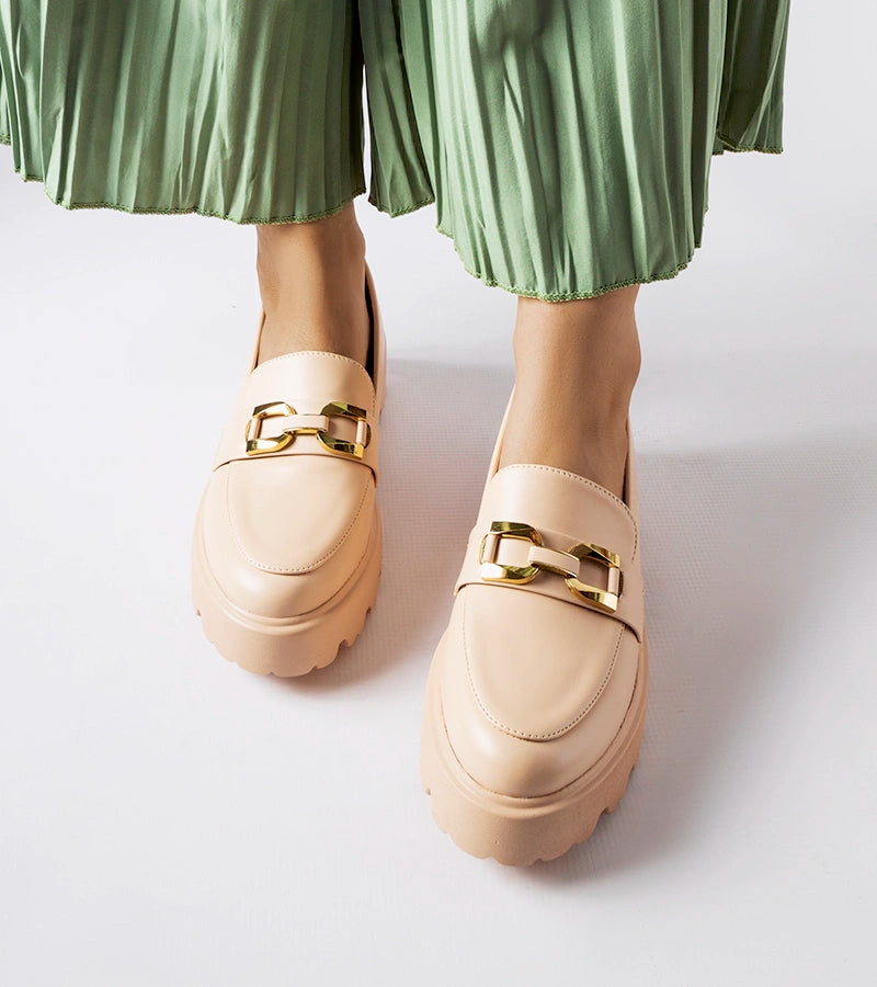 3-Bežové dámské mokasíny zdobené přezkou Piazzo-3