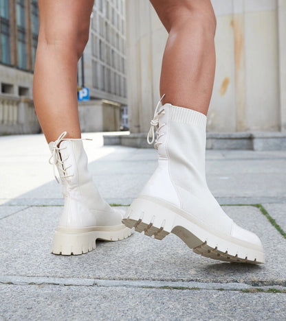 6-Bežcové lakované botky Albertina-6