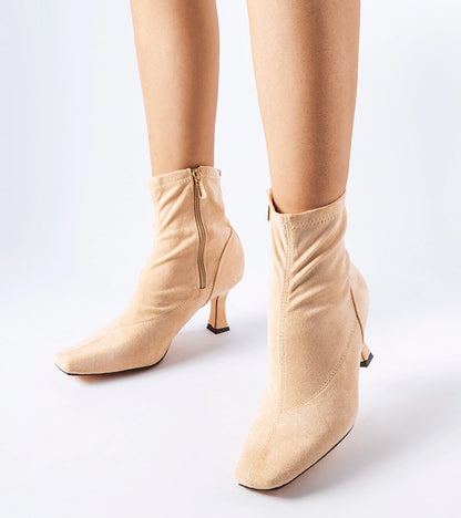 1-Bežové kotníčkové boty na nízkém podpatku Lucerne-1