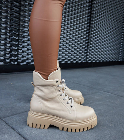 2-Bežové kožené zateplené botky Karino-2