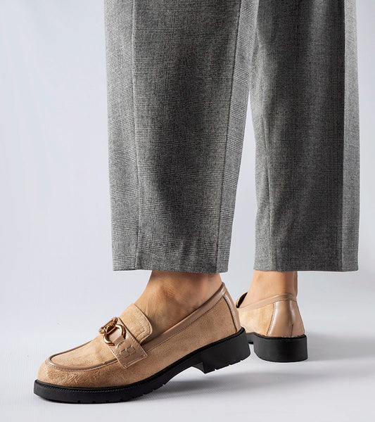 2-Bežové mokasíny se sponkou Seggiano-2