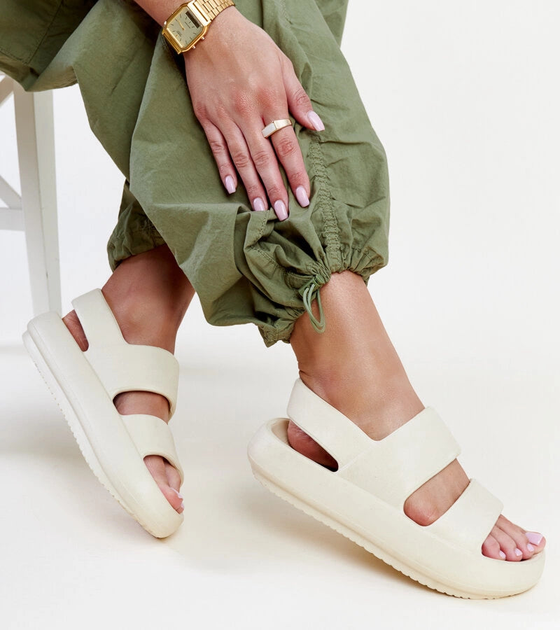 2-Bežové sandály Attiana-2