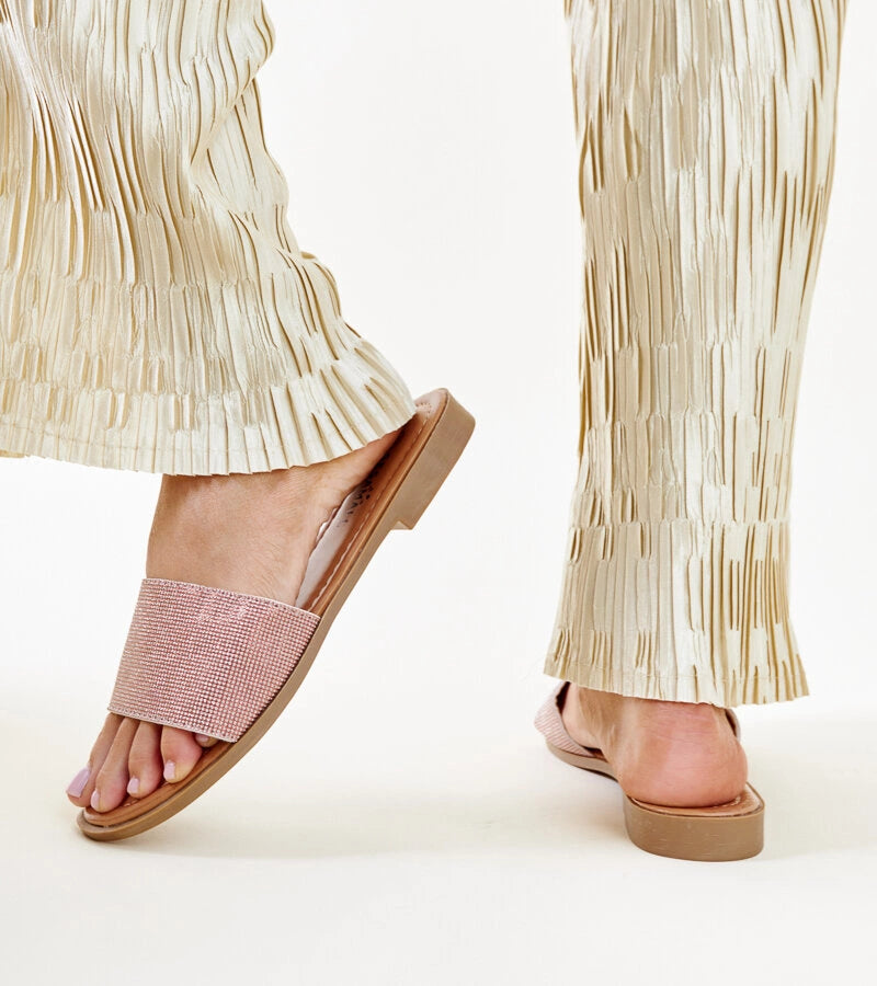 5-Anilovy lesklé hnědé pantofle-5