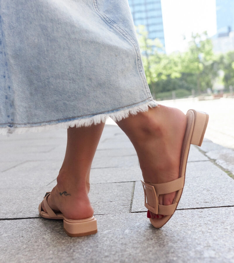 4-Bežové pantofle s koženou vložkou Wilia-4