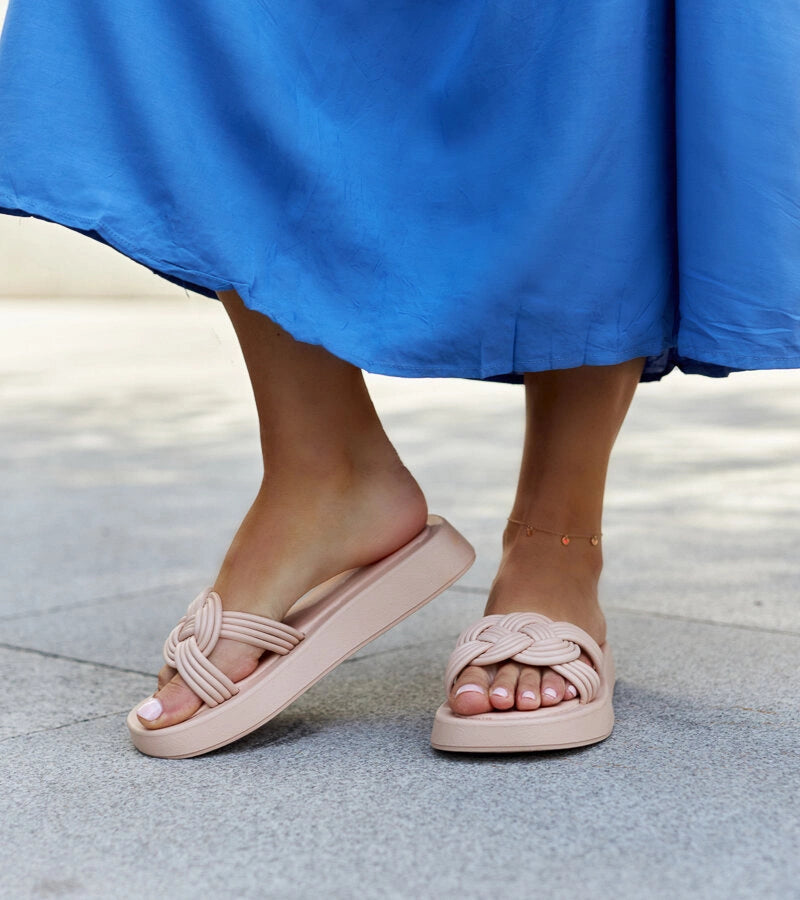 3-Bežové gumové pantofle Ferrei-3