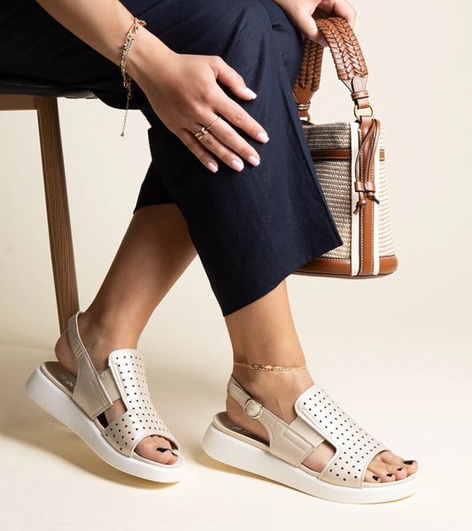 2-Zlaté sandály s prořezávanou svrškem Imogne-2