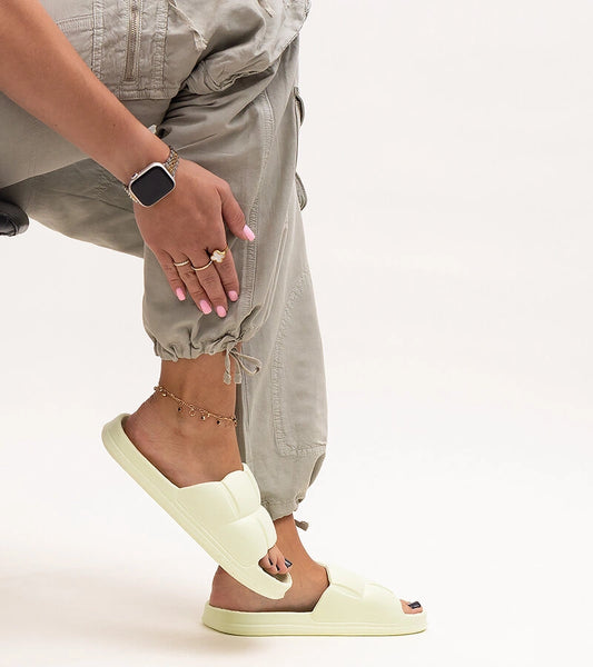 1-Zelené pěnové pantofle Diamanda-1