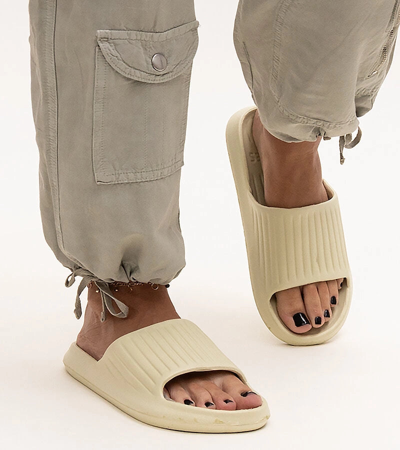 3-Zelené pěnové pantofle Gilly-3