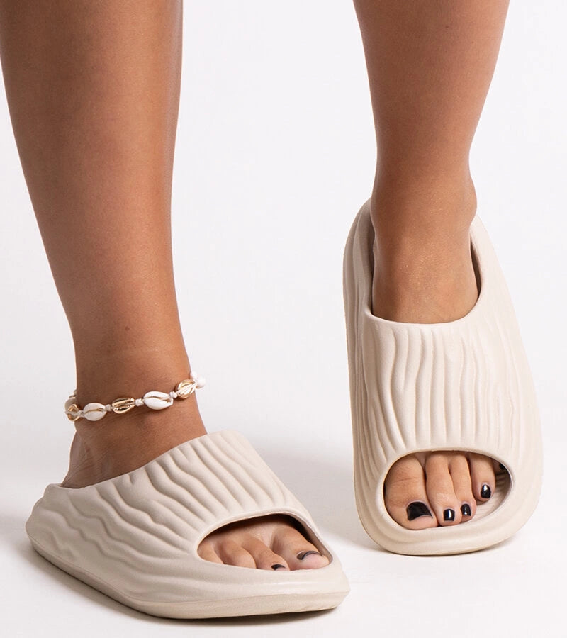 1-Bežové pantofle s řasením Miniya-1