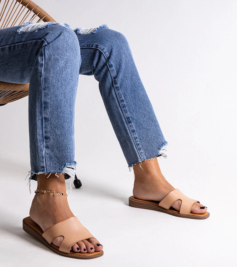 2-Bežové pantofle z eco kůže Kajetana-2