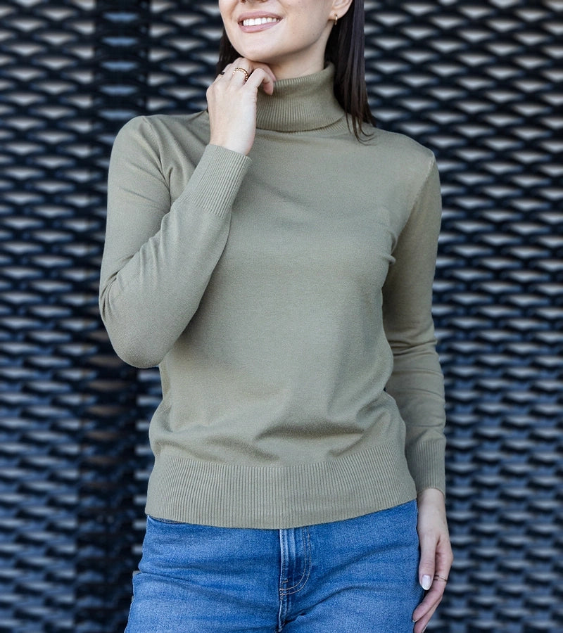 2-Zelený golf volného střihu Nida.-2