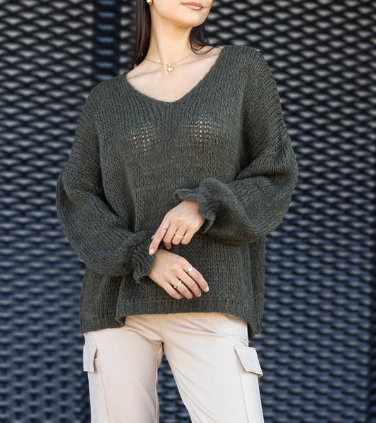 2-Zelený svetr s výstřihem do V Gista.-2