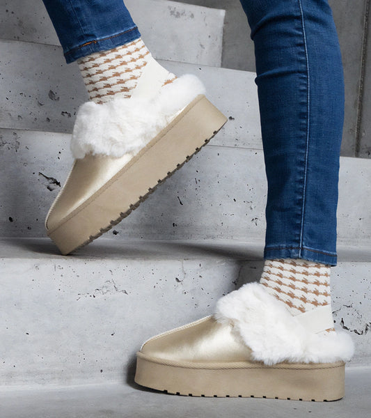 1-Zlaté pantofle na platformě zdobené kožešinou s gumou u paty Asza-1