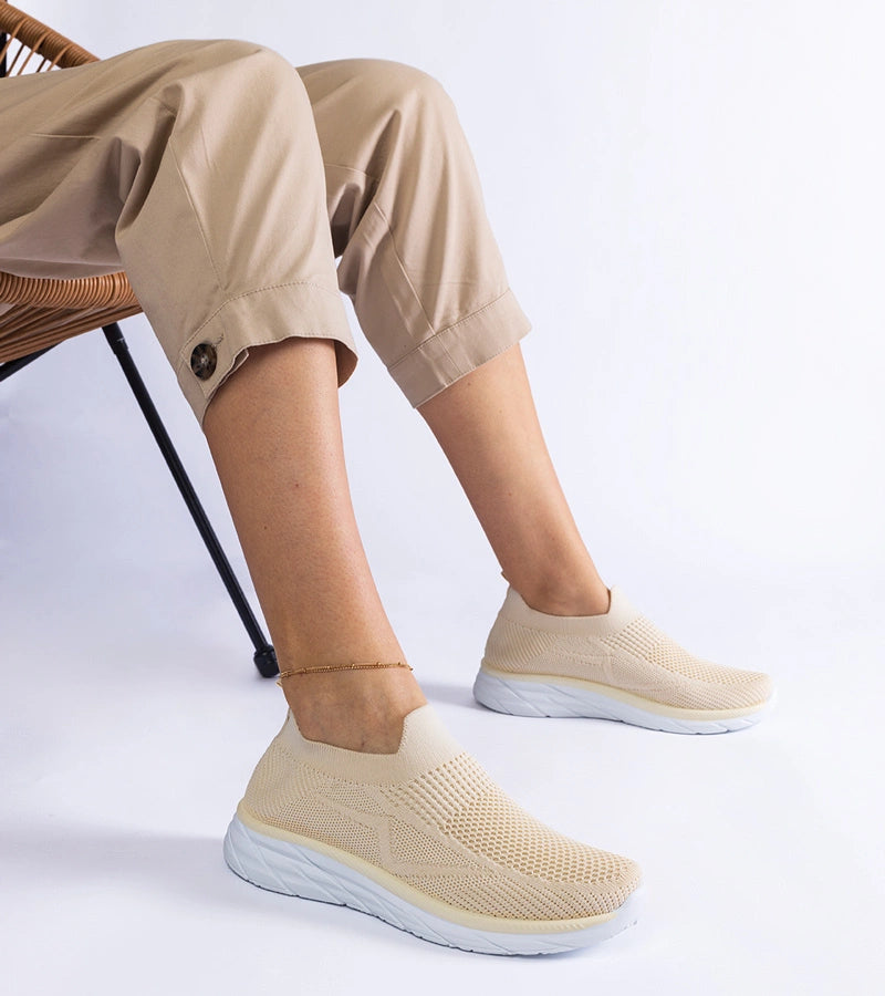 1-Béžové nazouvací sportovní tenisky Aquilina-1