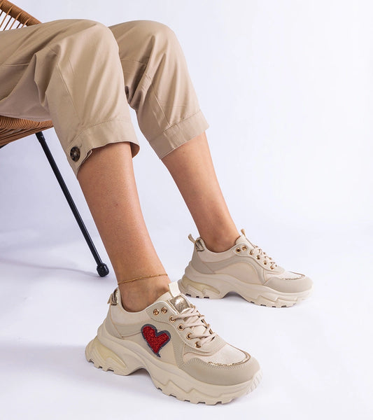 1-Béžové tenisky na platformě se srdíčkem Martineza-1