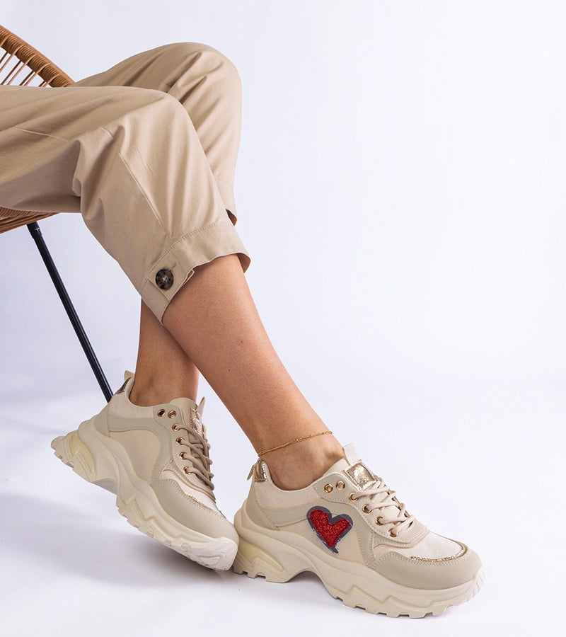3-Béžové tenisky na platformě se srdíčkem Martineza-3