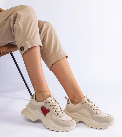 4-Béžové tenisky na platformě se srdíčkem Martineza-4