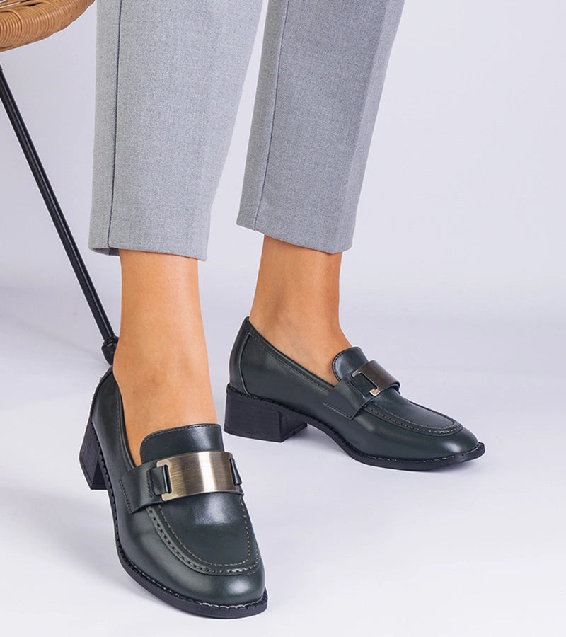 2-Zelené dámské polobotky na podpatku s kovovou ozdobou Lunares-2