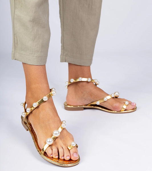 2-Zlaté dámské sandály zdobené perličkami Sarino-2