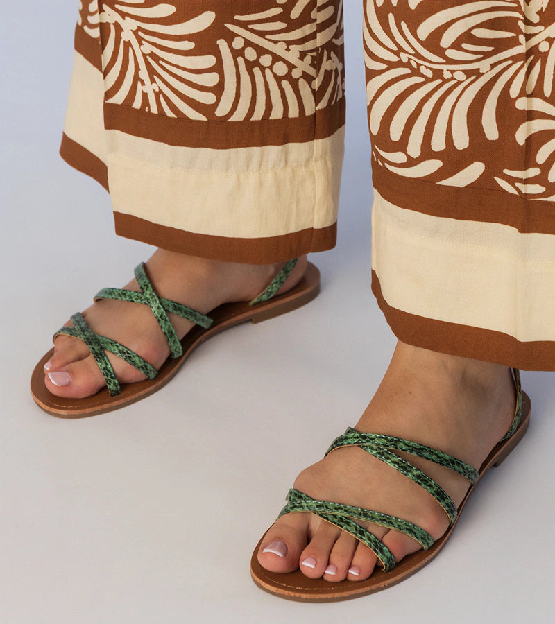 4-Zelené sandály na ploché podrážce Kates-4