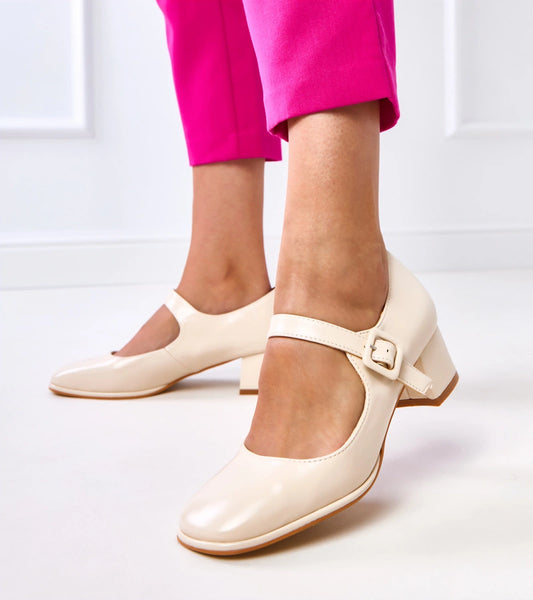 2-Béžové lodičky s přezkou na nízkém podpatku Virag-2