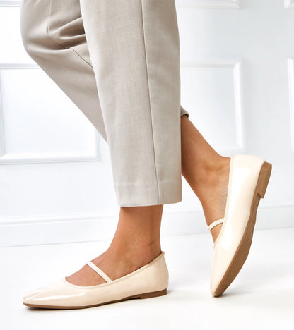 3-Béžové lakované baleríny s gumou Lantos-3