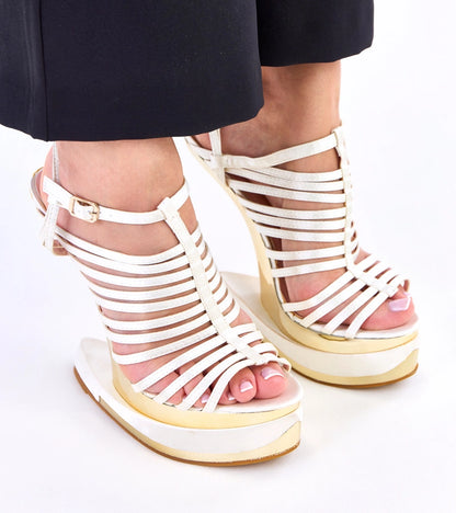 3-Béžové sandály na futuristickém podpatku Elizer-3