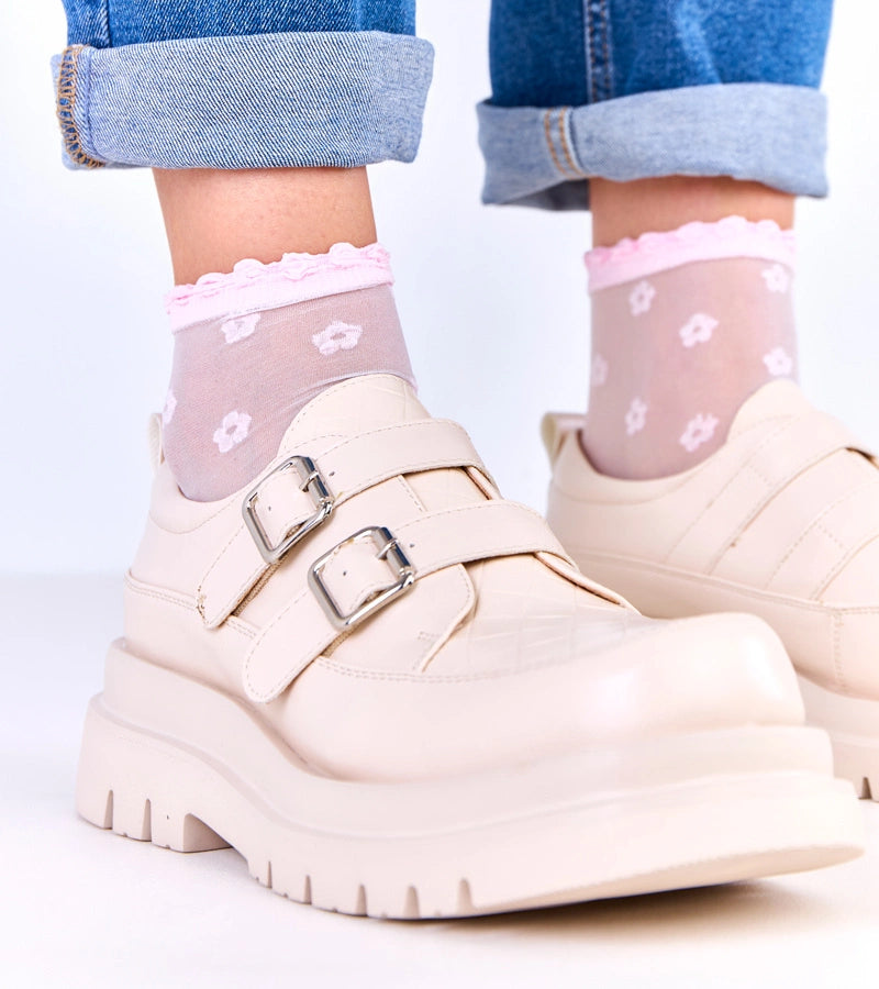 4-Béžové polobotky na masivní podrážce zdobené přezkami Juke-4