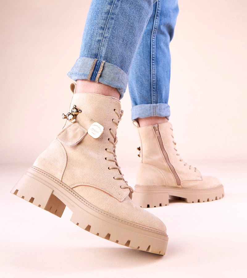 3-Béžové dámské trapery se zlatým medvídkem Messey-3