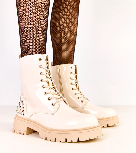 2-Béžové lakované trapery s cvočky Marsley-2