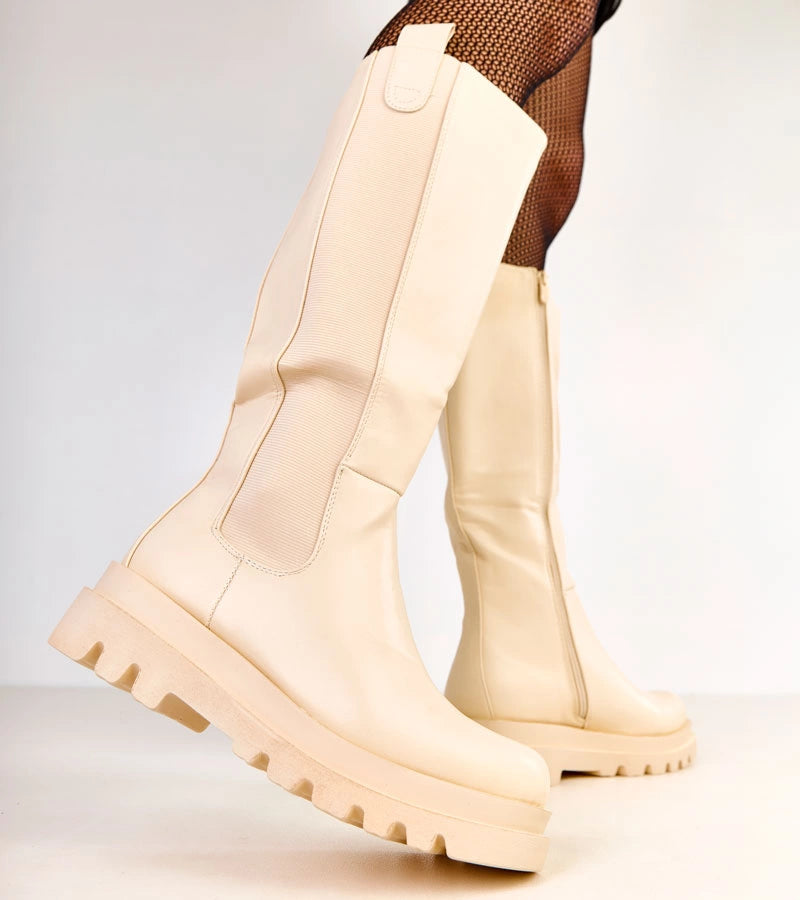 3-Béžové kozačky s elastickou vsadkou na holeni Maja-3