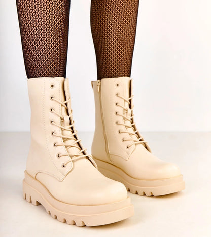 1-Béžové klasické dámské trapery z eko kůže Nargila-1