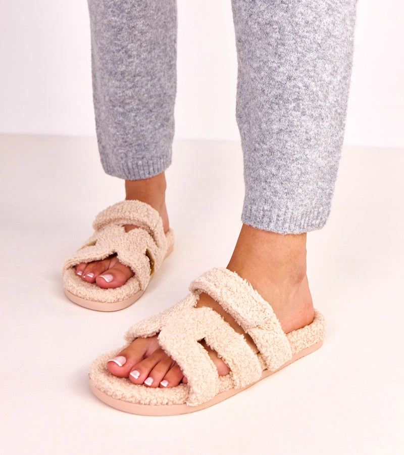 2-Béžové chlupaté pantofle s otevřenou špičkou Greigan-2