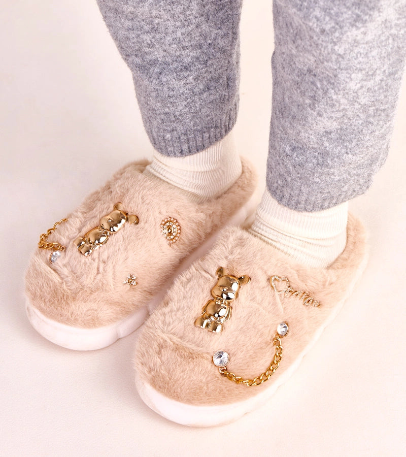 2-Béžové uzavřené bačkory s ozdobami Tracy-2