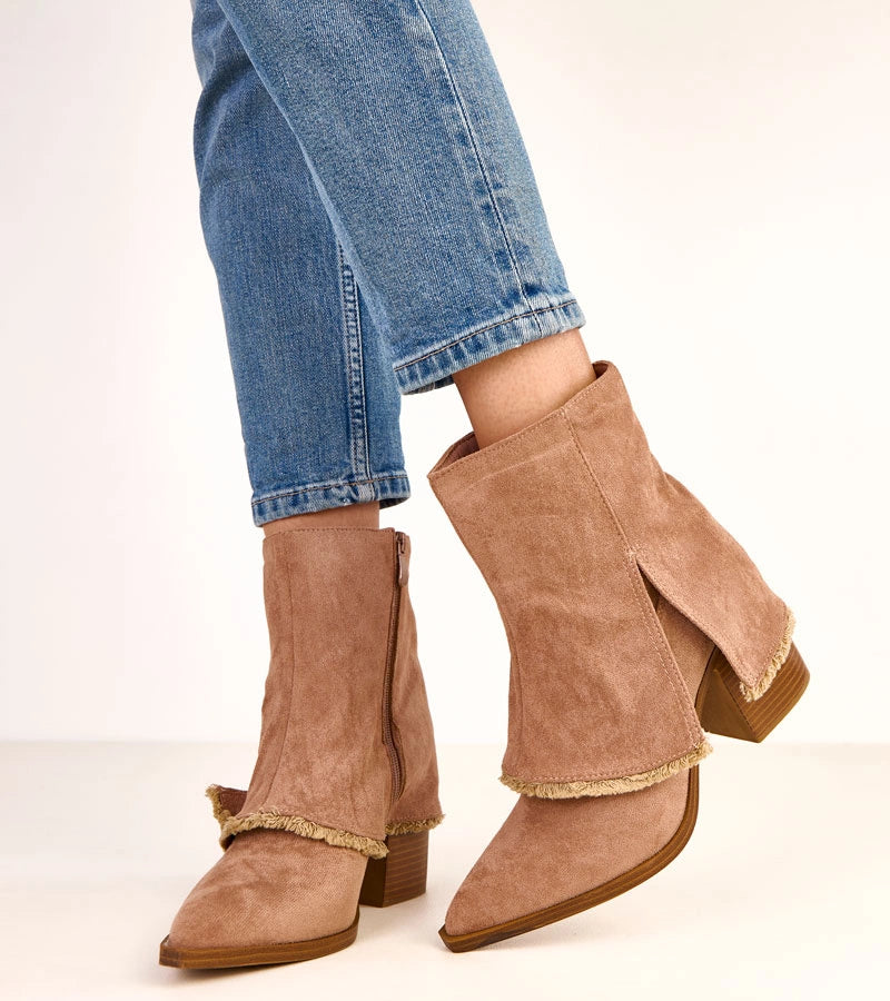 2-Béžové kotníkové boty na podpatku s ohrnutým svrškem Felicia-2