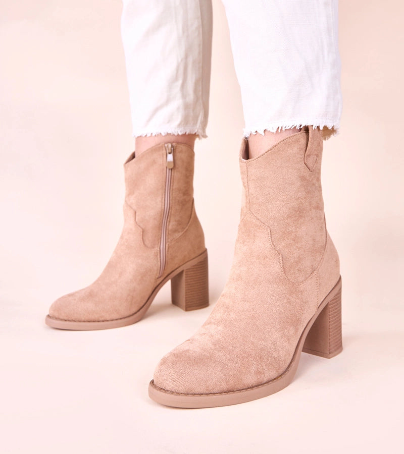 1-Béžové kotníkové boty na podpatku z ekosemiše Mirmi-1