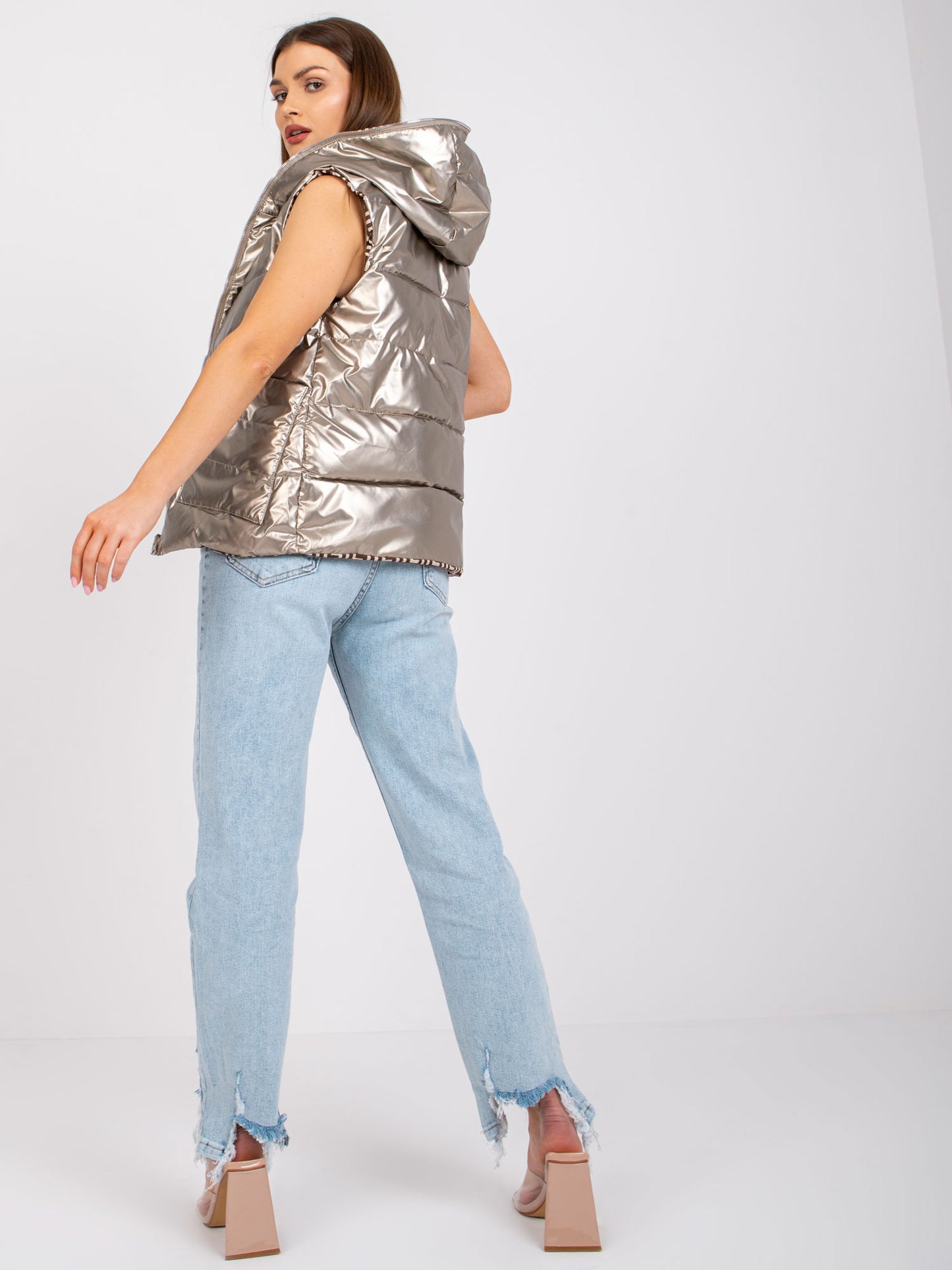 2016103144044-3-YUPS-3