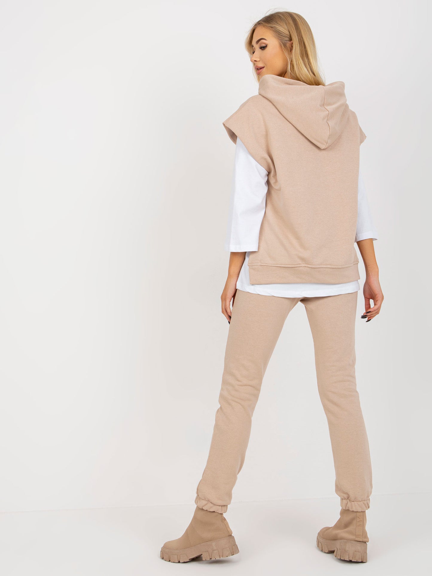 2016103318025-7-ex moda-7