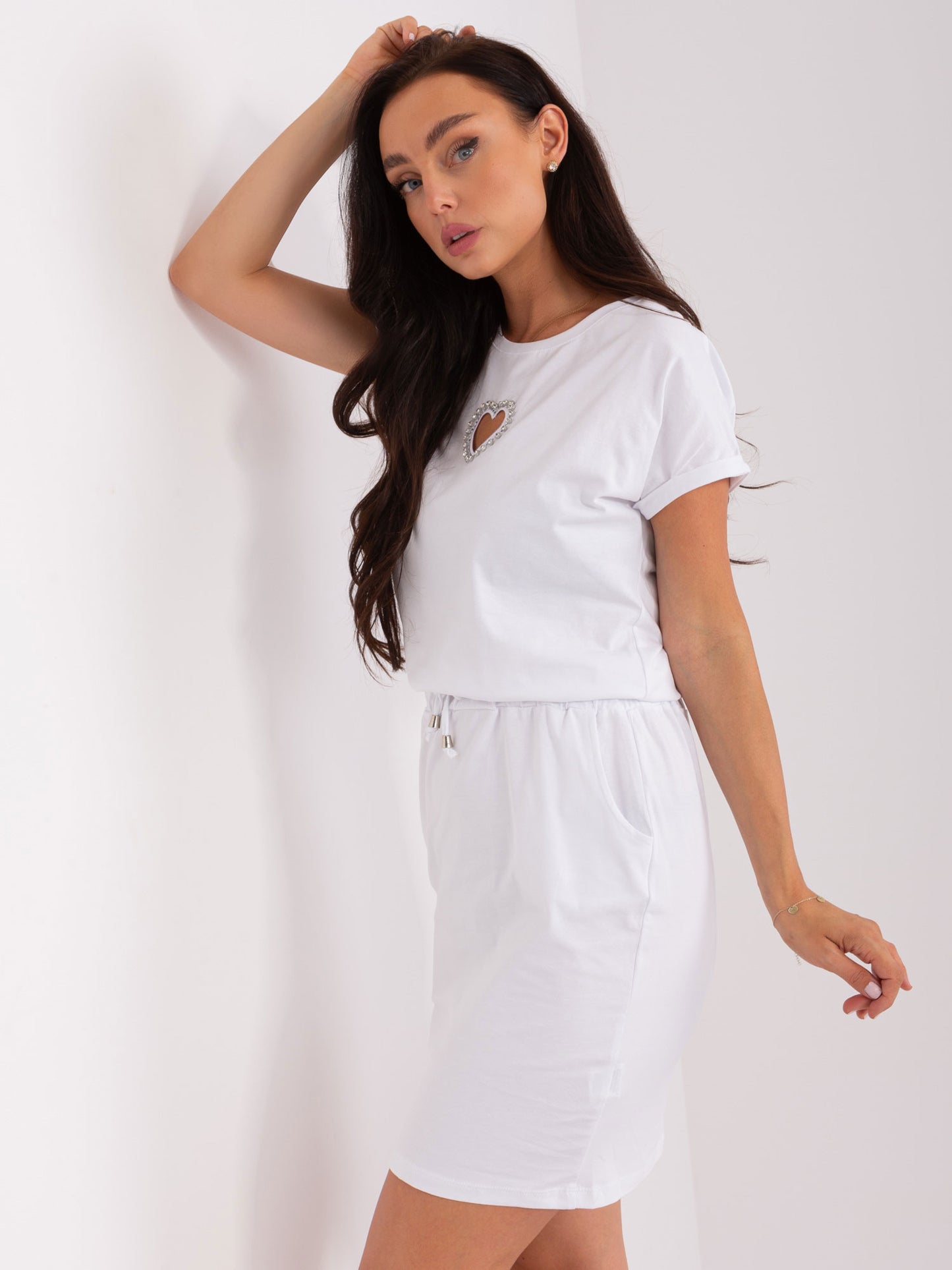 2016103436620-2-RELEVANCE-2