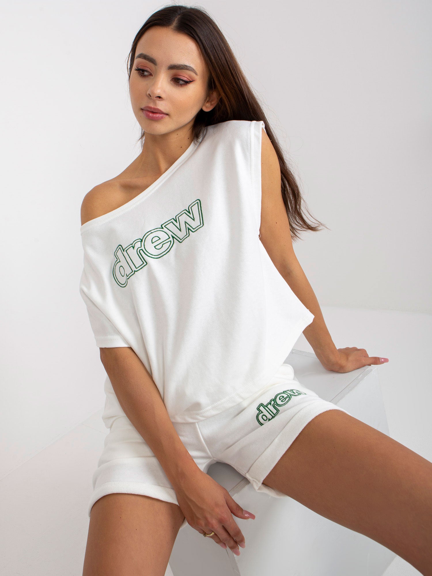 2016103229086-2-ex moda-2