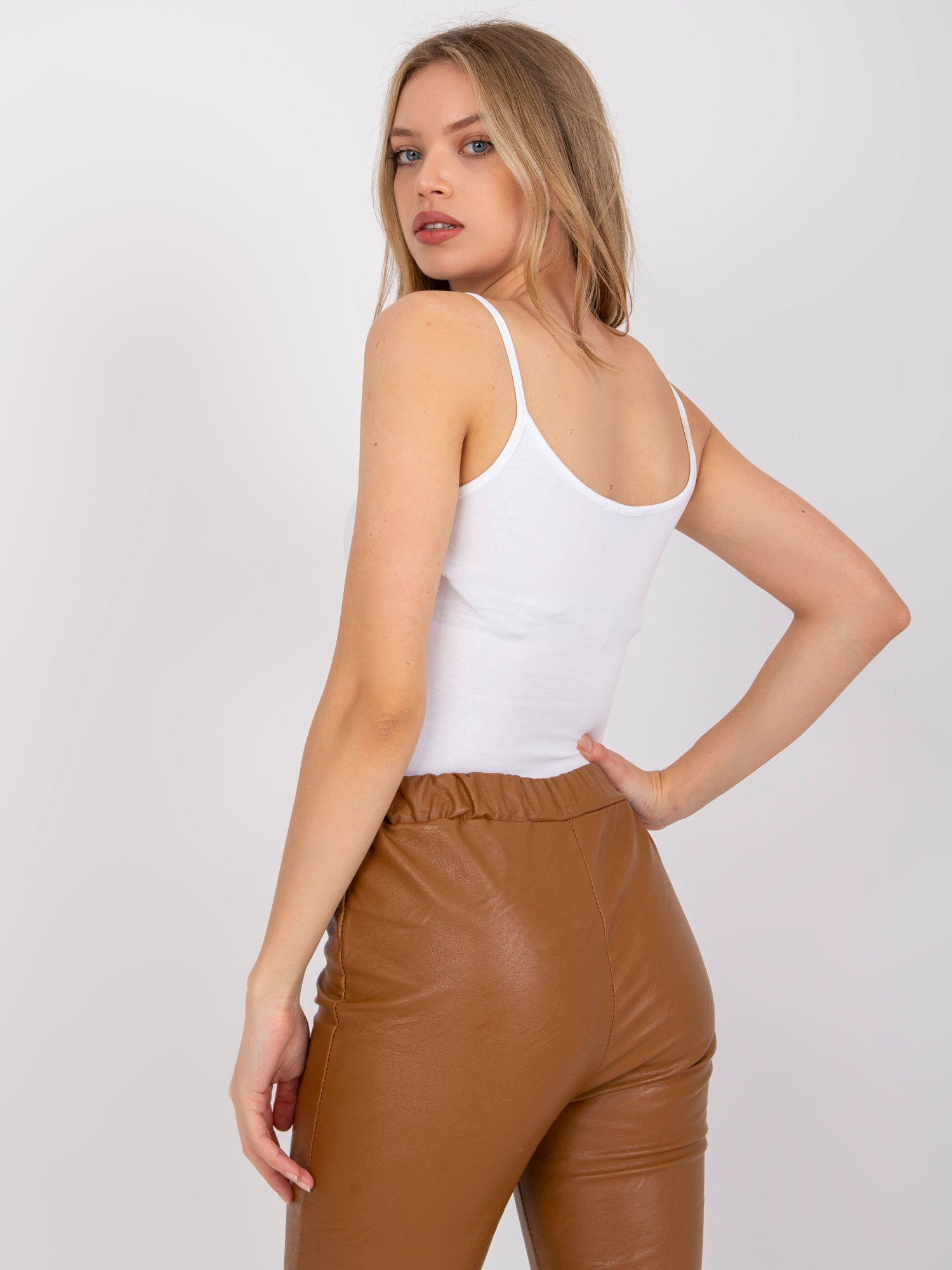 2016103133413-3-BASIC FEEL GOOD-3