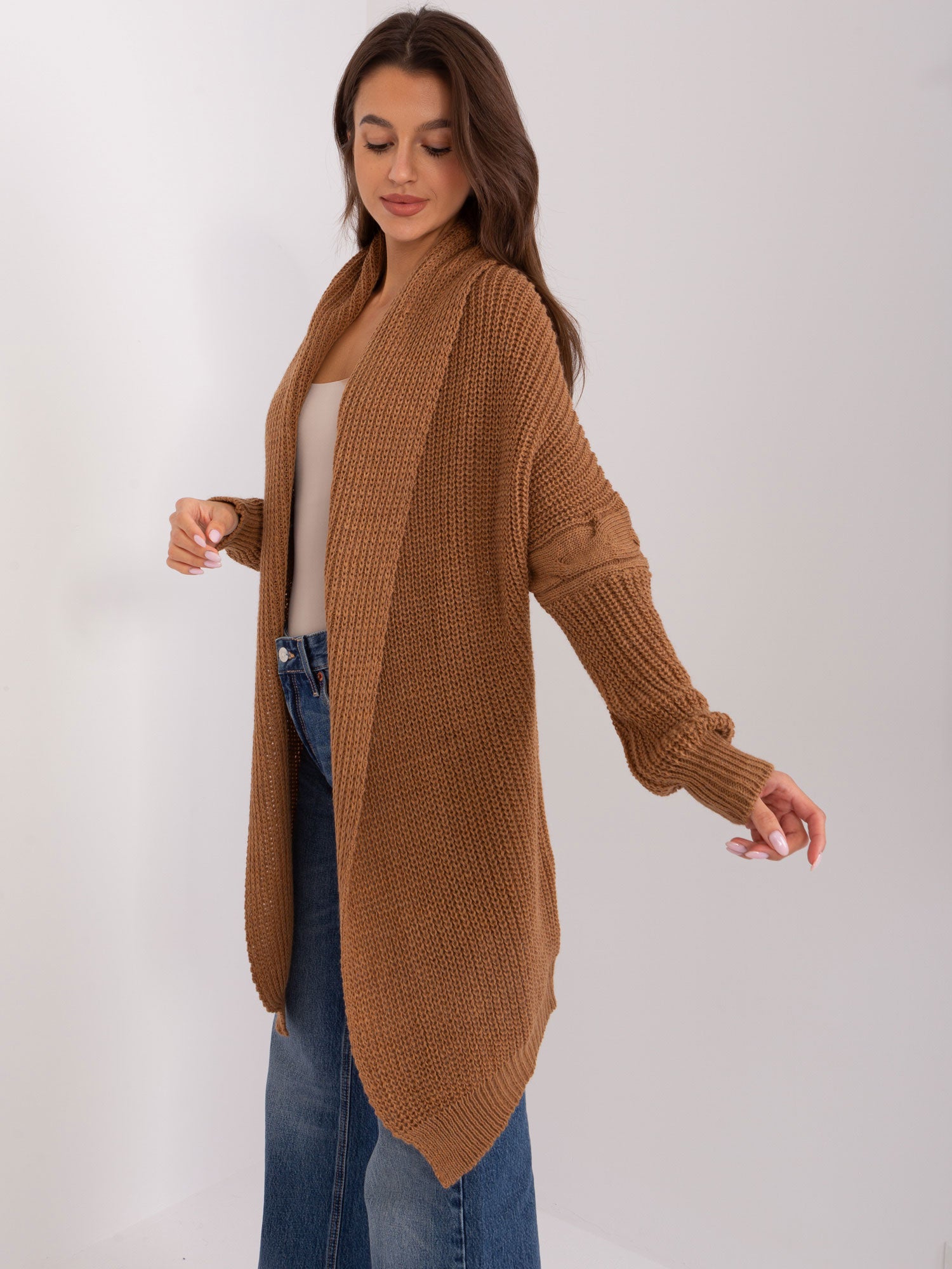 2016103463664-5-Och Bella-5