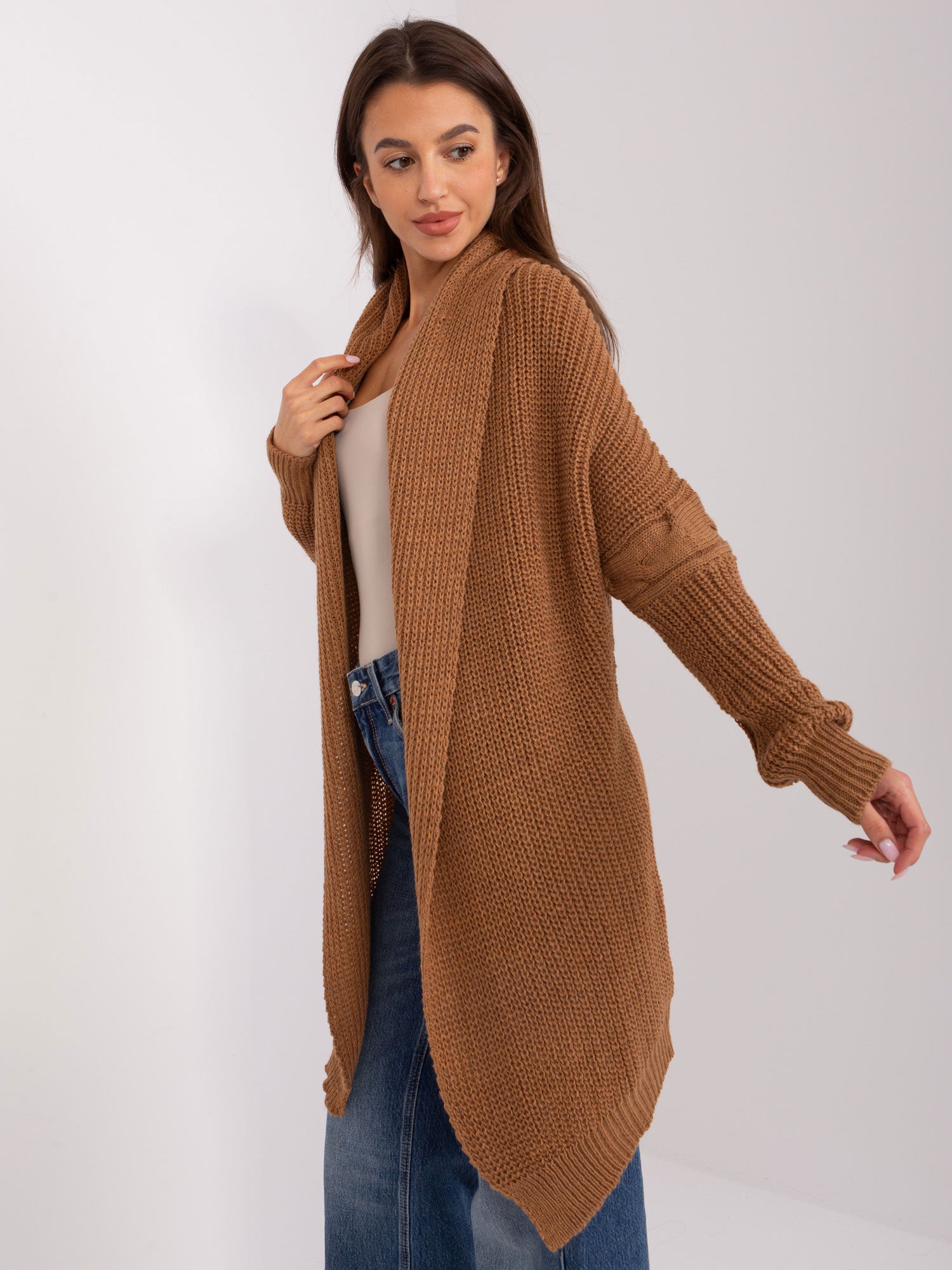 2016103463664-4-Och Bella-4