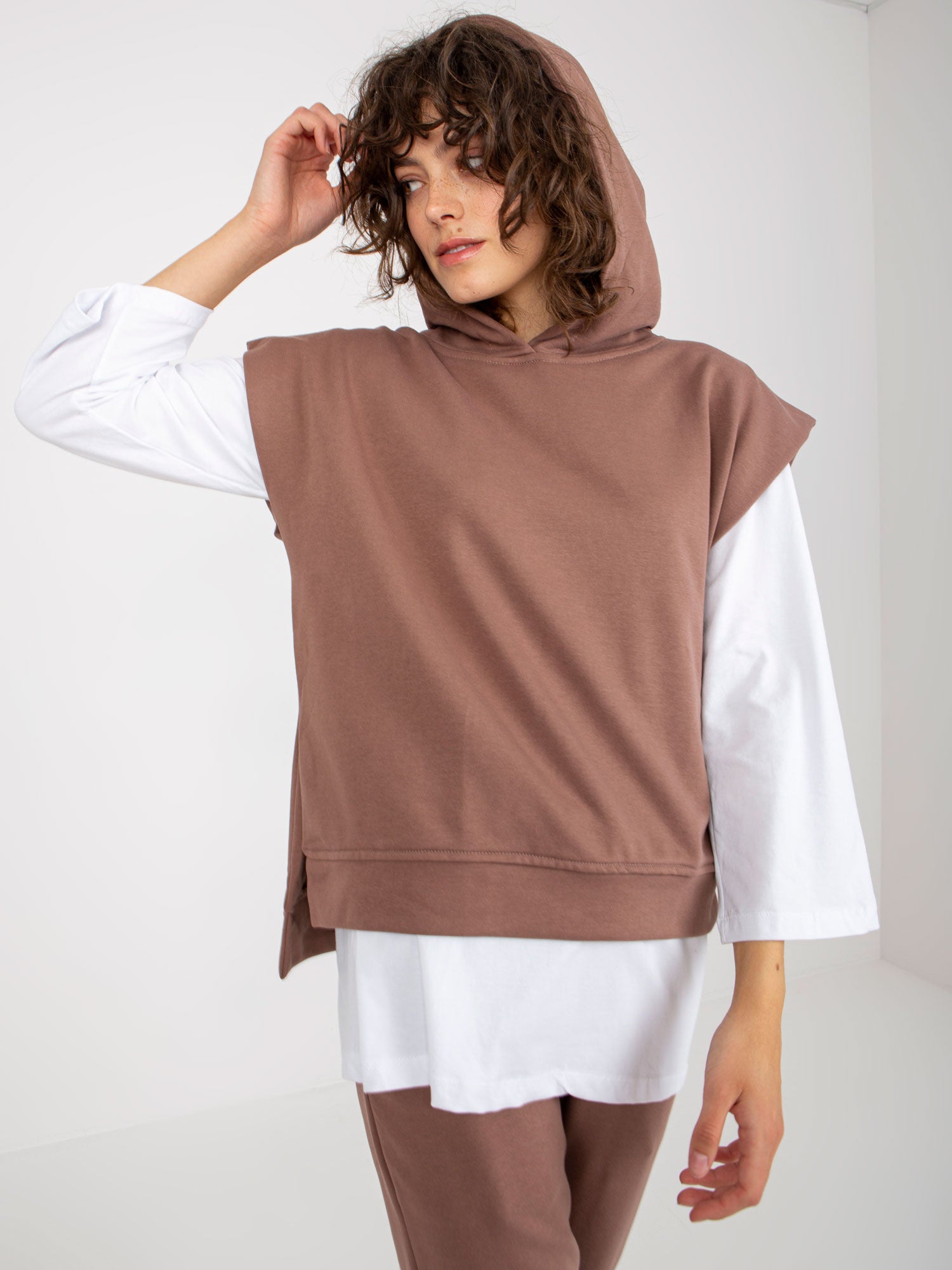 2016103318049-1-ex moda-1