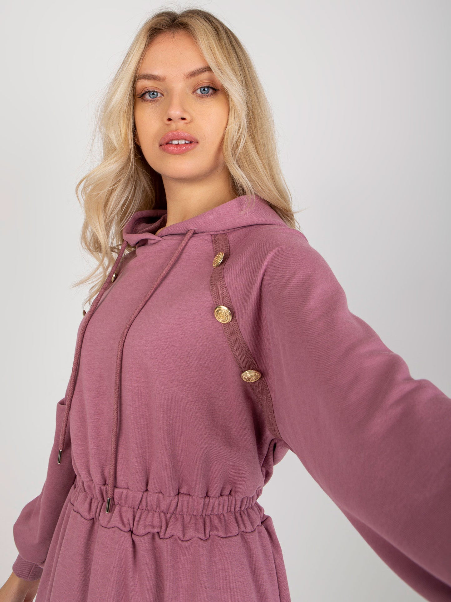 2016103302956-4-RELEVANCE-4